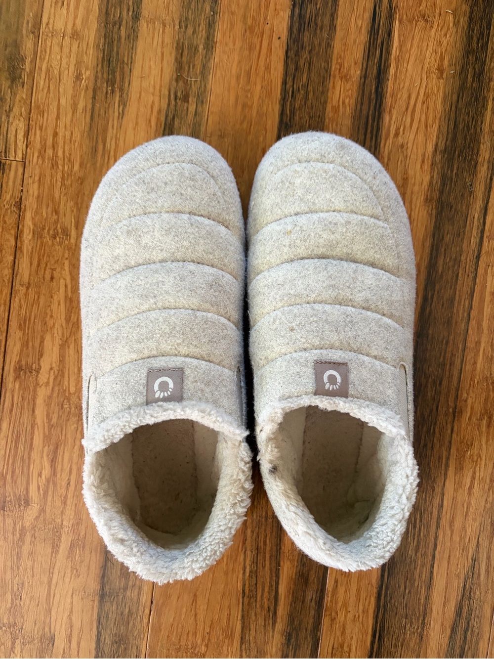 Women Cozy Slip-On Slippers - Cream